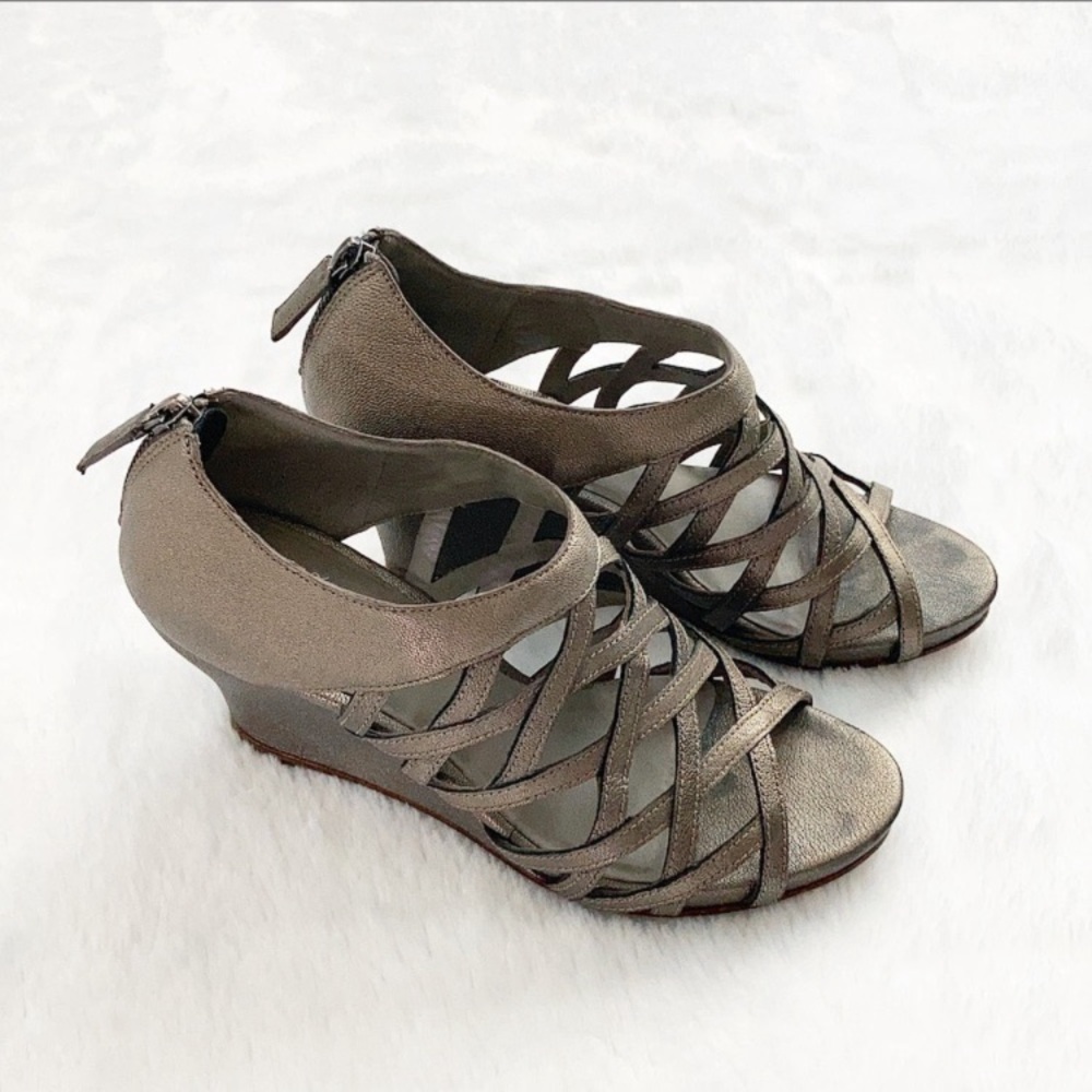 Eileen Fisher Platform Wedge Cage Sandals, size 7